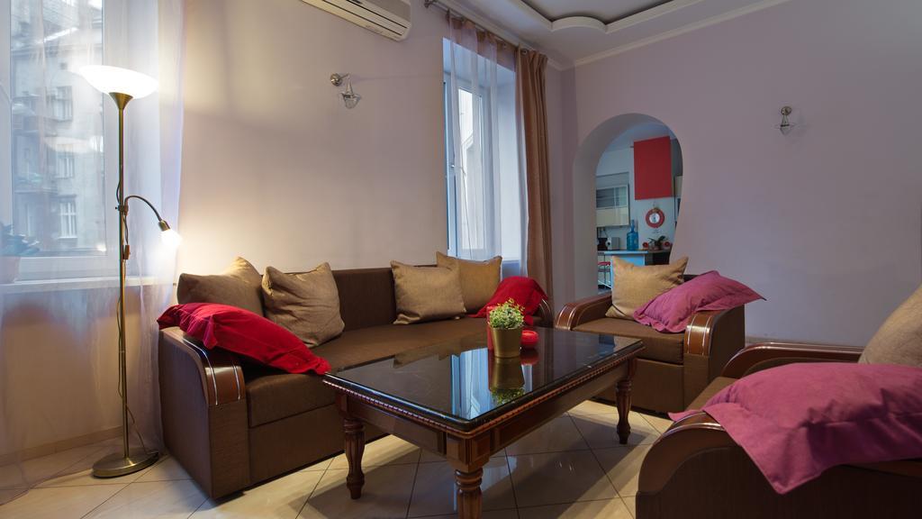 Lviv Euro Hostel Exterior photo