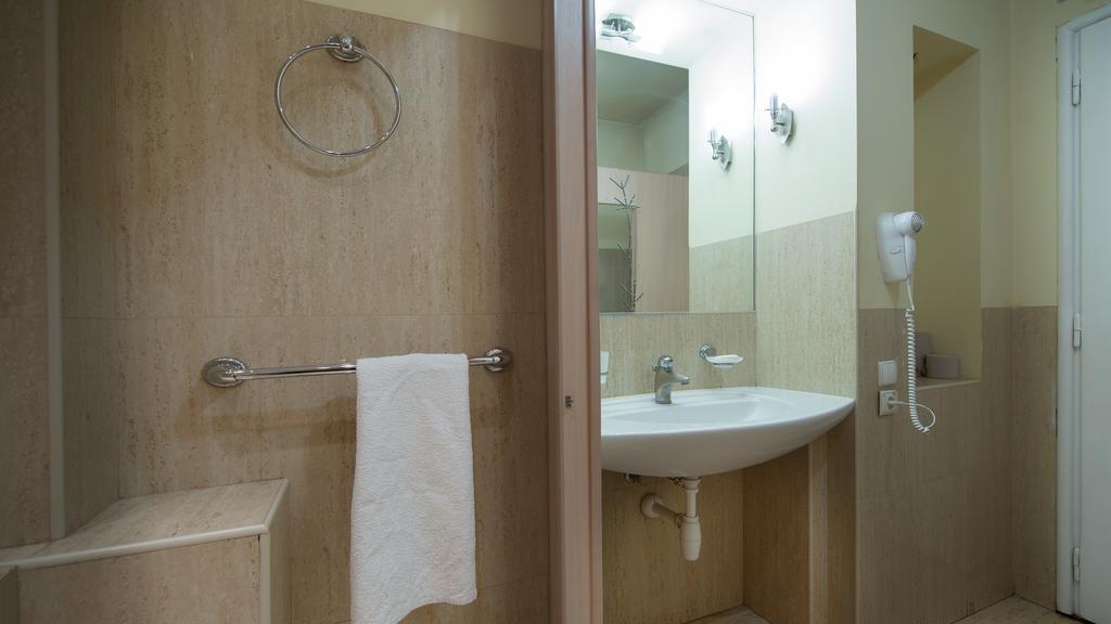Lviv Euro Hostel Exterior photo