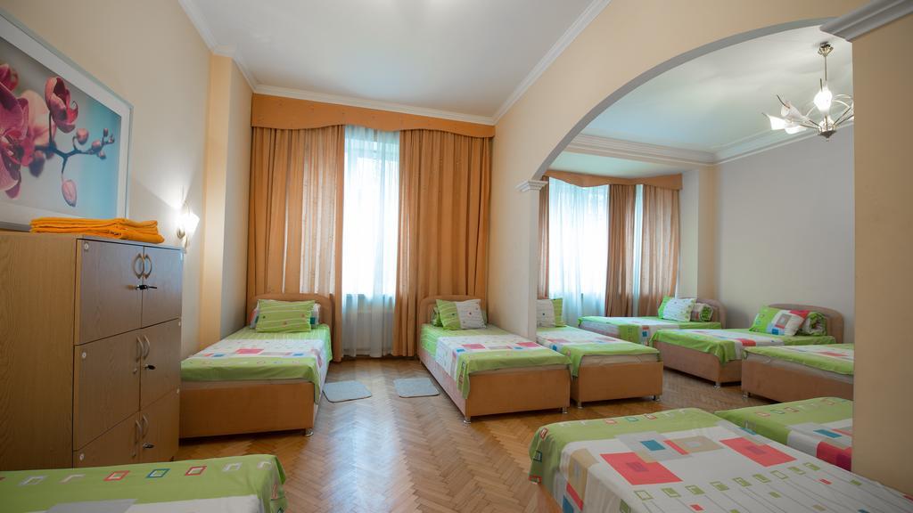 Lviv Euro Hostel Room photo