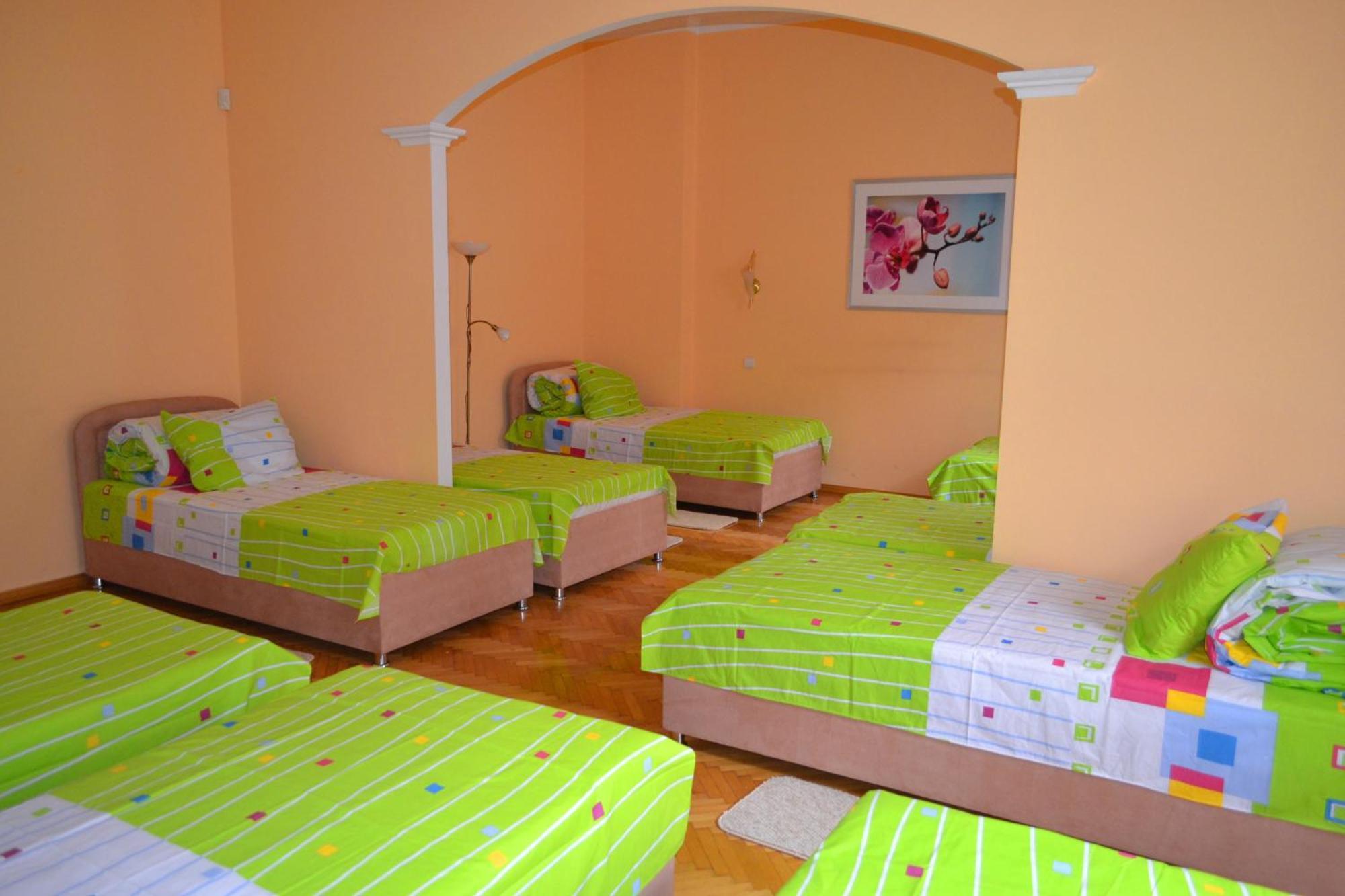 Lviv Euro Hostel Exterior photo